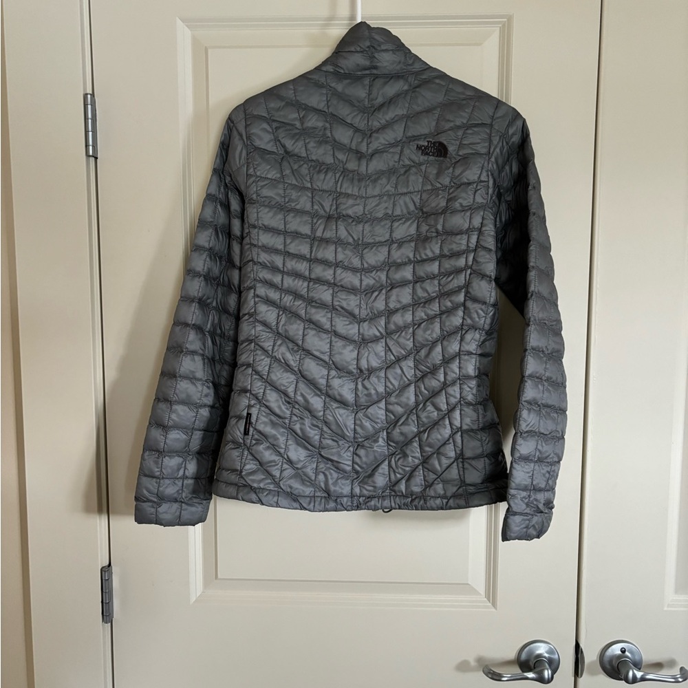 Gray North Face Thermoball Jacket - image 3